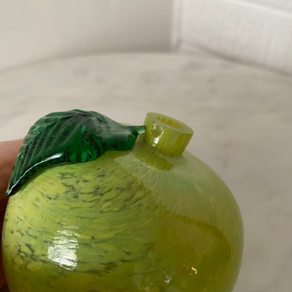 Art Glass Green Apple Hand Blown The Glass Eye Seattle Home Decor - Picture 7 of 7